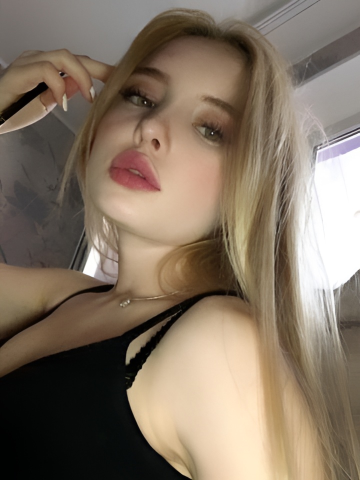 Адель привлекальеная девушка из Сухиничи цена от 2500 руб