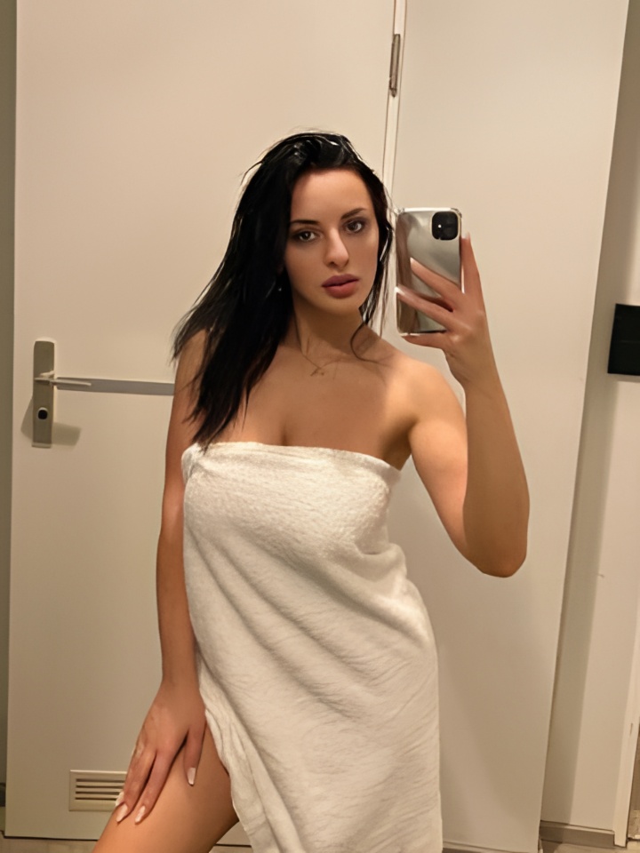 Диана привлекальеная девушка из Сухиничи цена от 2500 руб