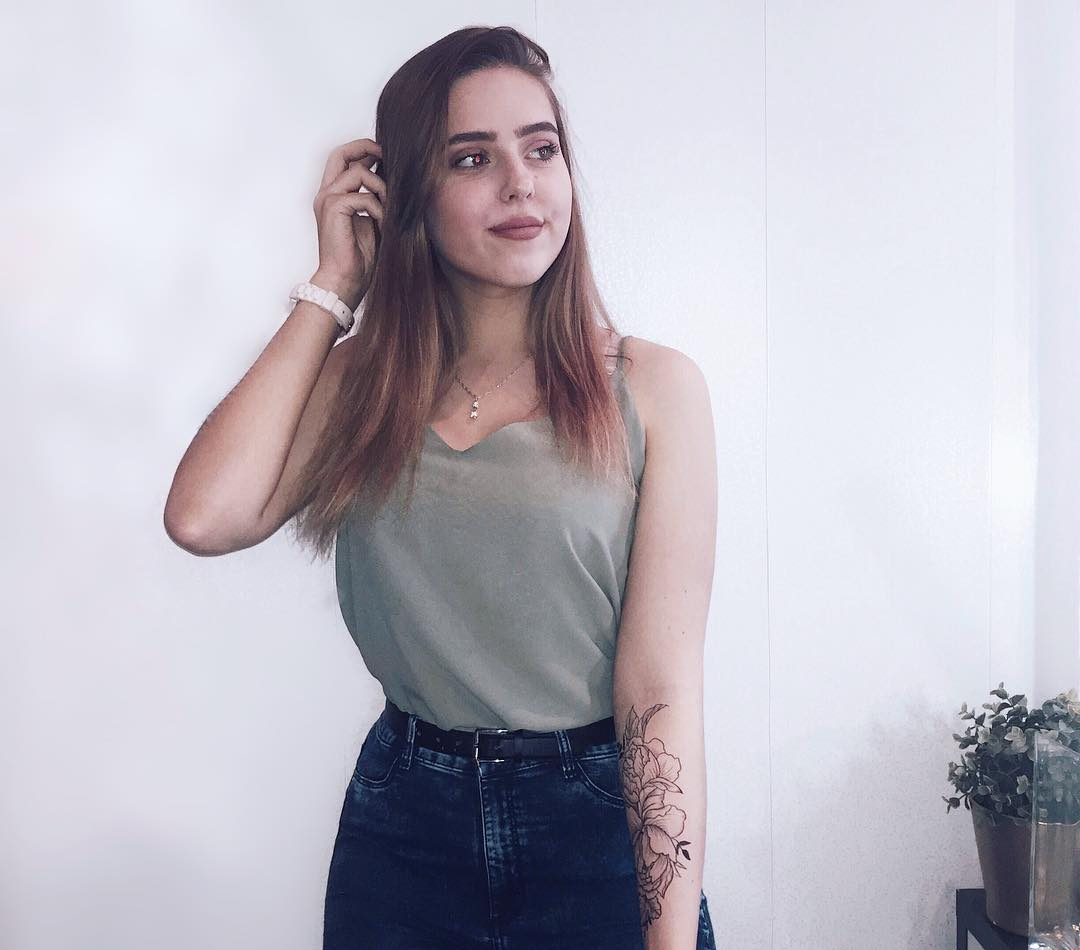 Катя привлекальеная девушка из Сухиничи цена от 3500 руб