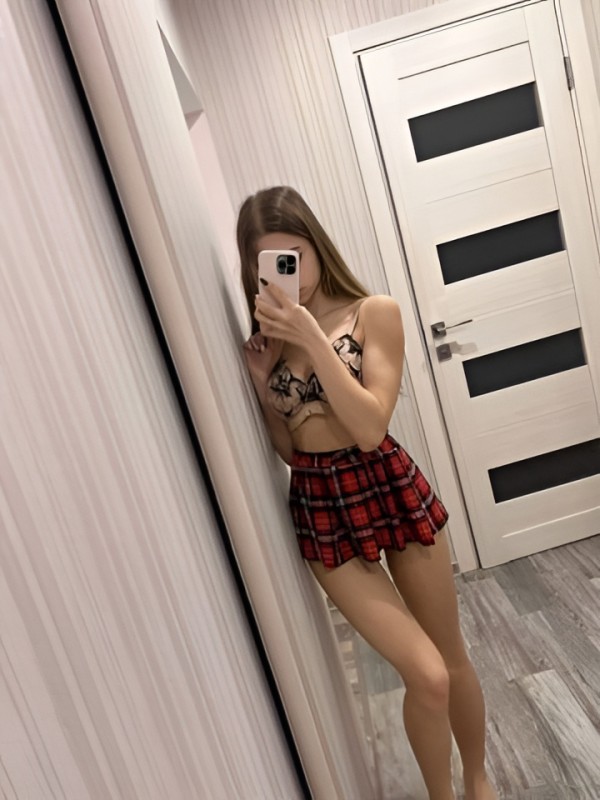 Алла привлекательная девушка из Сухиничи цена от 3000 руб