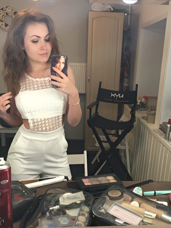 Индира привлекательная девушка из Сухиничи цена от 4000 руб