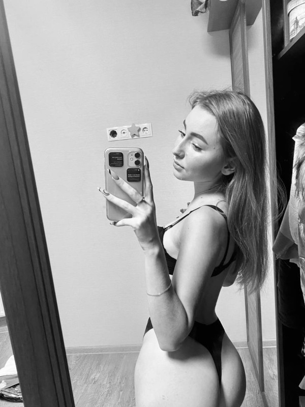 Настя привлекательная девушка из Сухиничи цена от 3000 руб