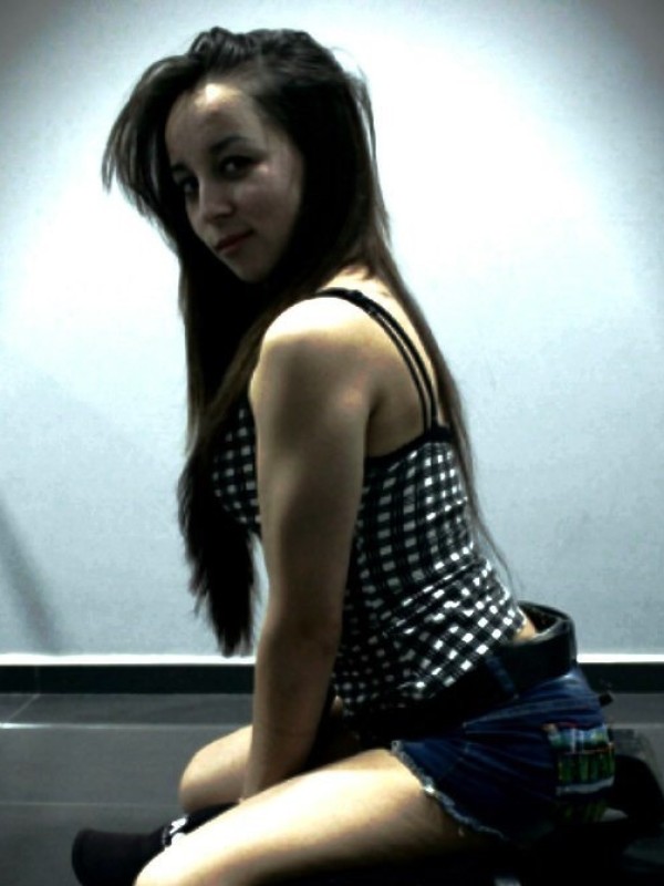 Арина привлекательная девушка из Сухиничи цена от 3500 руб