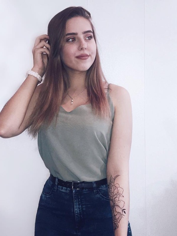 Катя привлекательная девушка из Сухиничи цена от 3500 руб